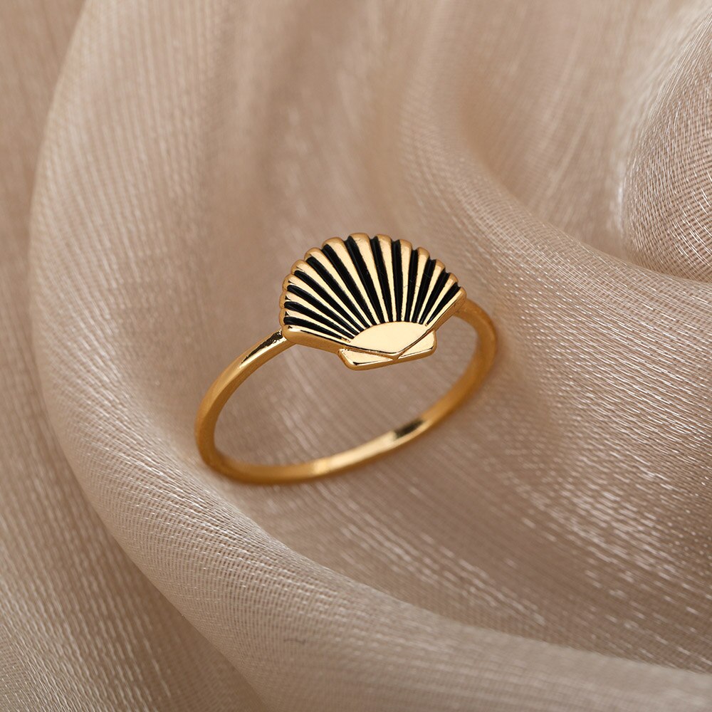 Vintage Shell Ring