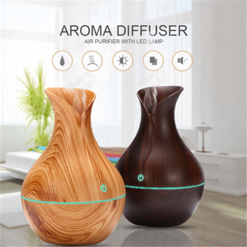 Vasenförmiger Luftbefeuchter mit Holzmaserung